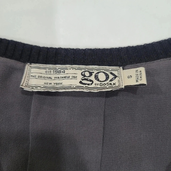 Go Silk Size Small Silk /Cashmere Mixed Media V Neck Sweater Chiffon Back Black‎ - Picture 7 of 8